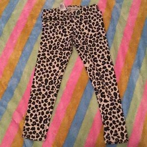 Leopard print leggings